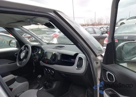 2014 Fiat 500L Easy z USA, uszkodzony, nr VIN ZFBCFABH3EZ000746